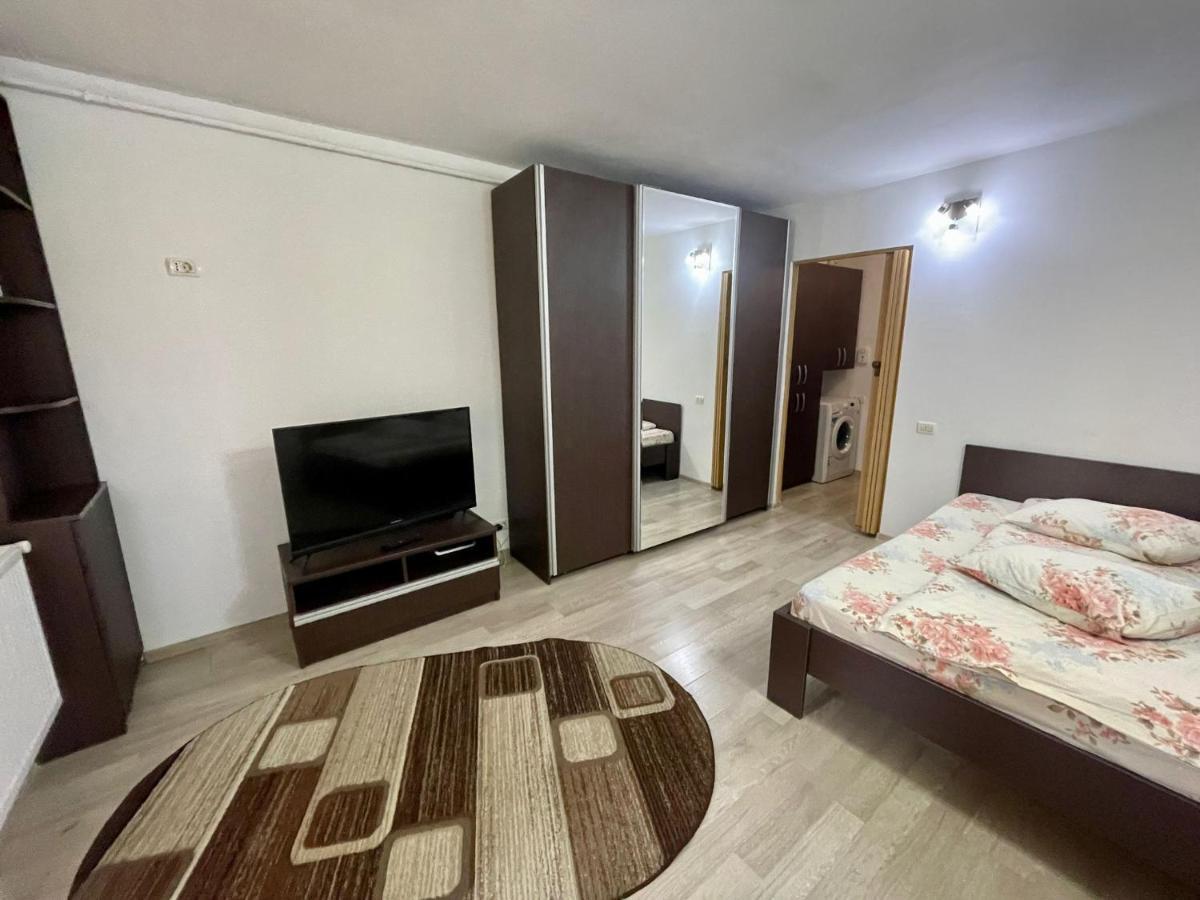 Garsoniera Moderna Parcare Internet Piteşti Exterior foto