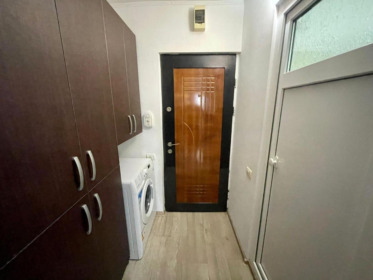 Garsoniera Moderna Parcare Internet Piteşti Exterior foto